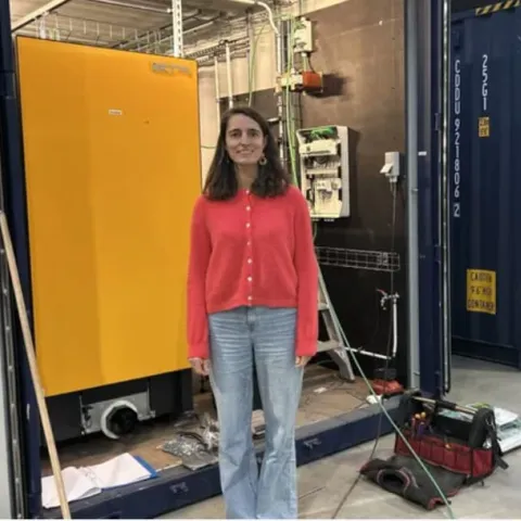 RTBF actus - Des déchets verts pour remplacer 3 millions de litres de mazout de chauffage par an : une solution proposée par la coopérative Coopeos